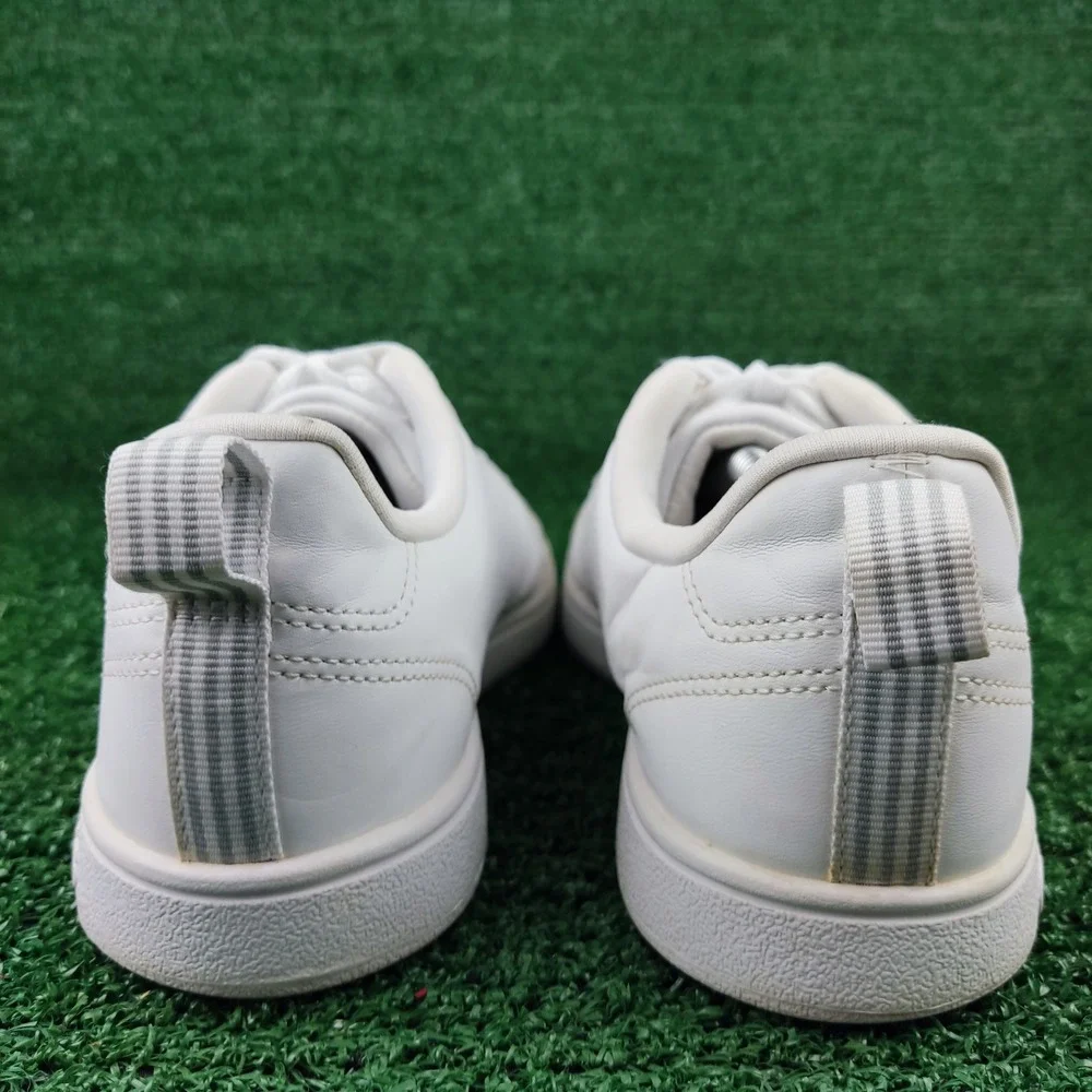 Adidas Sneakers Womens 7 White BB7248 Grand Court Metallic Silver Stripes